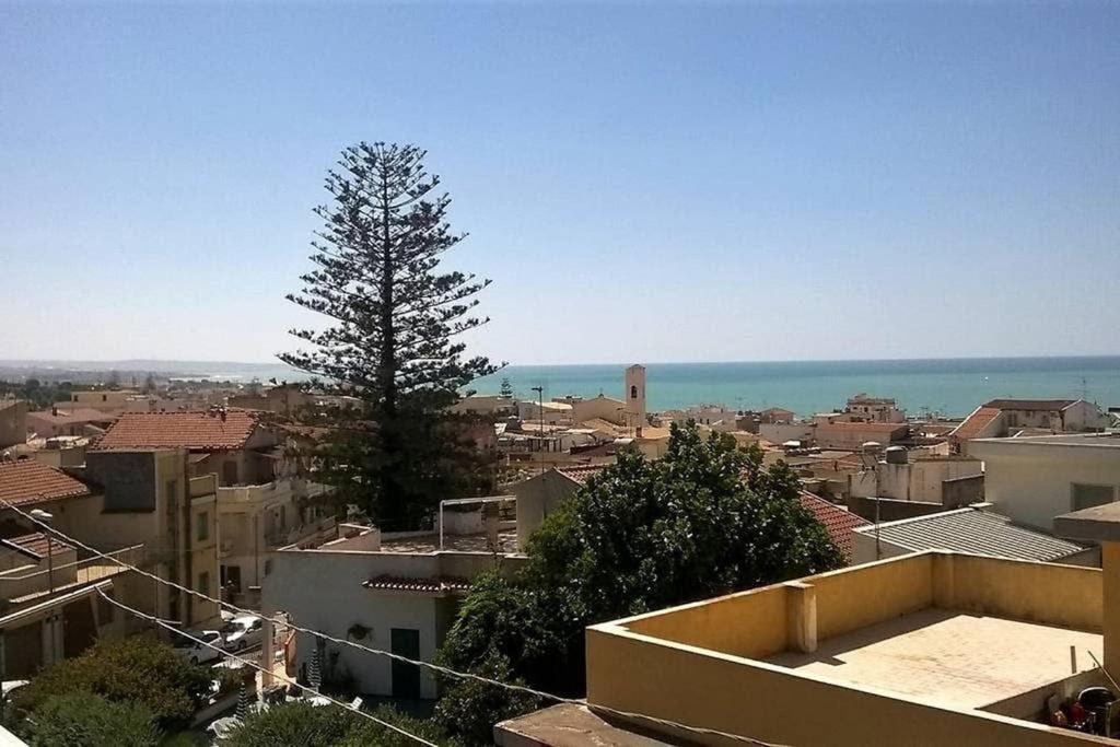 Casa La Rosa Tutto A Portata Di Mano Apartman Marina di Ragusa Kültér fotó